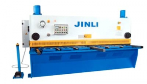 Гильотинные ножницы Jinli QC11Y 13/2500