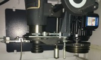 HCM MX5517  ПРИВОД ШПИНДЕЛЯ  С помощью маховика, осуществляется подъем / опускание шпинделя на заданную величину 