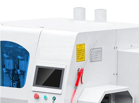 EcoWood CFS-200  Система аспирации  Для эффективного отвода опила, в верхней части кожуха станка расположены 2 аспирационных патрубка Рядом с пильным суппортом расположен дополнительный аспирационный кожух для отвода опилок с нижней части станка Т...